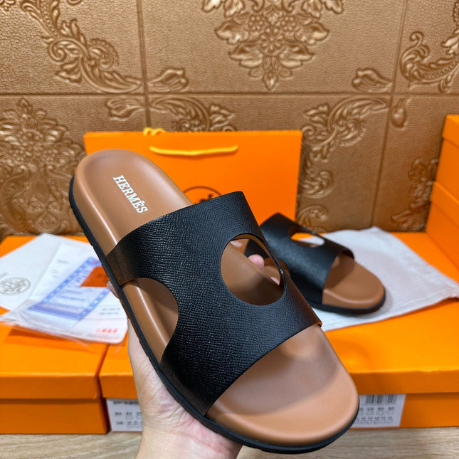 HM CIRCLE CUT SANDAL BLACK AND CARAMEL CALFSKIN