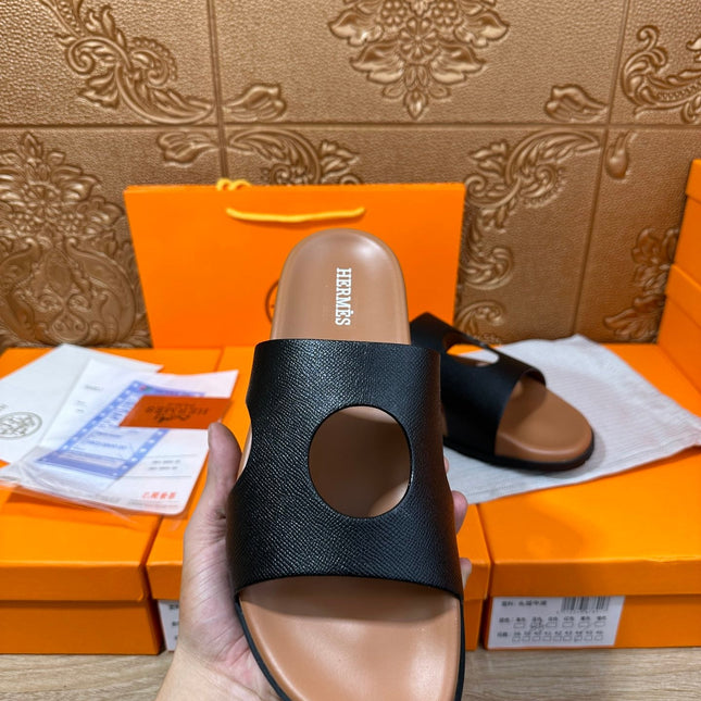 HM CIRCLE CUT SANDAL BLACK AND CARAMEL CALFSKIN