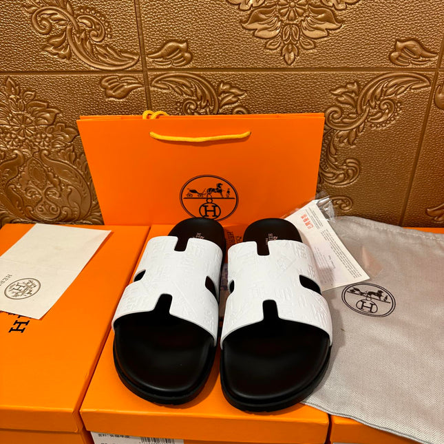 HM IZMIR SLIPPER BLACK AND WHITE CALFSKIN