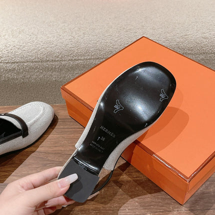 INFINIE 50 PUMP BLACK AND WHITE LAMBSKIN