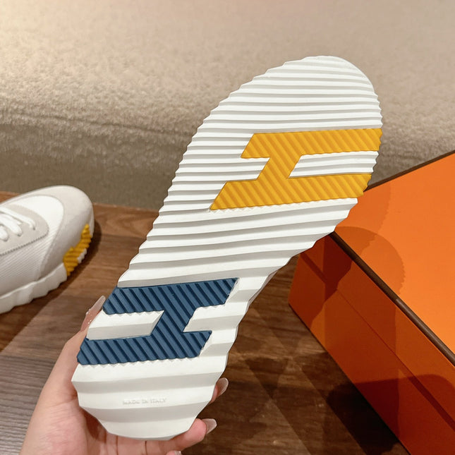 MAINLAND SNEAKER IN PALE GRAY SUEDE AND WHITE BREATHABLE MESH FABRIC 959352