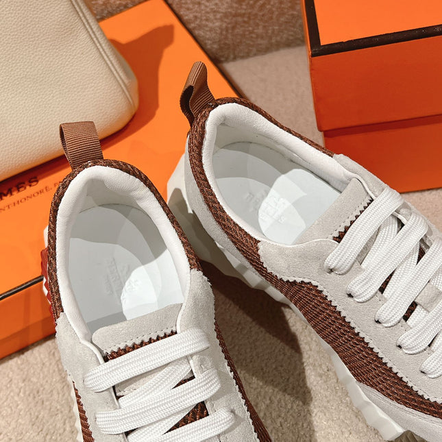 MAINLAND SNEAKER IN PALE GRAY SUEDE AND CARAMEL BROWN BREATHABLE MESH FABRIC