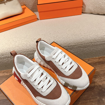 MAINLAND SNEAKER IN PALE GRAY SUEDE AND CARAMEL BROWN BREATHABLE MESH FABRIC