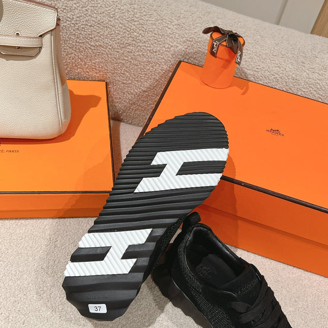 MAINLAND SNEAKER IN BLACK SUEDE AND BREATHABLE MESH FABRIC