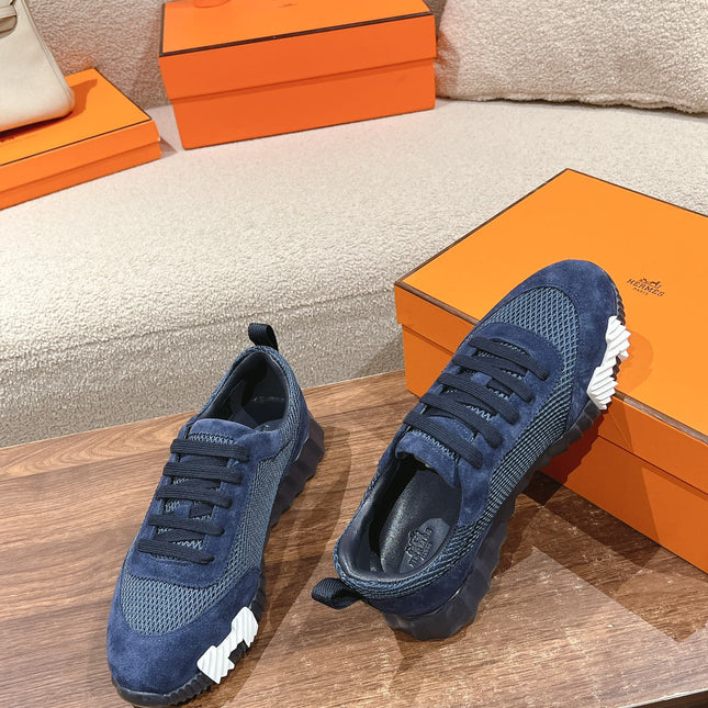 MAINLAND SNEAKER IN CLASSIC BLUE SUEDE AND BREATHABLE MESH FABRIC