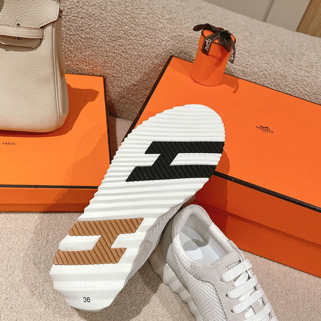 MAINLAND SNEAKER IN PALE GRAY SUEDE AND WHITE BREATHABLE MESH FABRIC