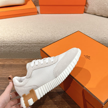 MAINLAND SNEAKER IN PALE GRAY SUEDE AND WHITE BREATHABLE MESH FABRIC