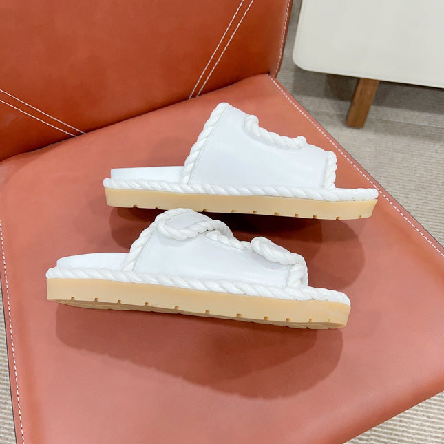 REFINED DAD SANDAL IN WHITE LAMBSKIN MULE