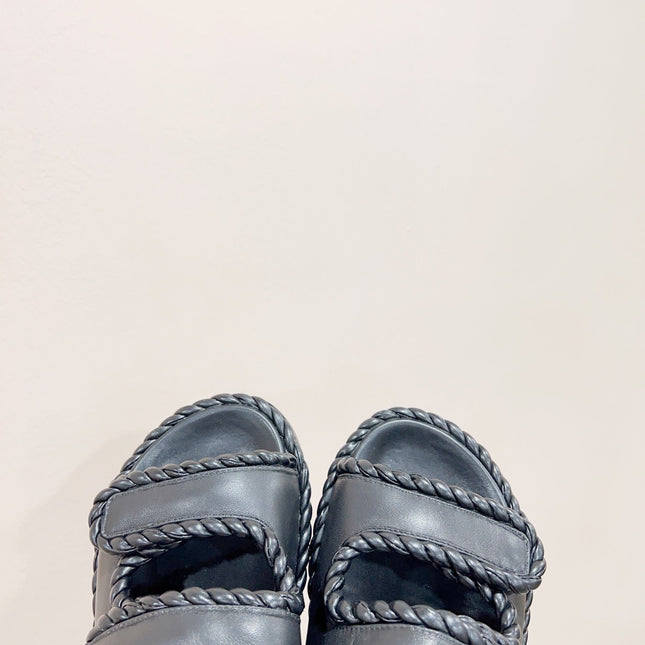 REFINED DAD SANDAL IN BLACK LAMBSKIN MULE