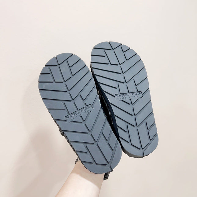 REFINED DAD SANDAL IN BLACK LAMBSKIN MULE