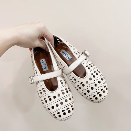 ALAIA HOLLOW BALLET FLAT IN BEIGE LAMBSKIN