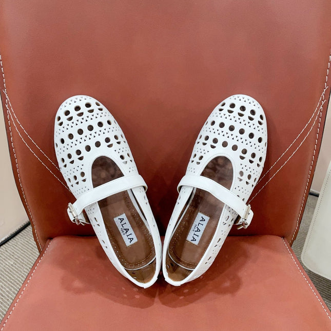 ALAIA HOLLOW BALLET FLAT IN WHITE LAMBSKIN