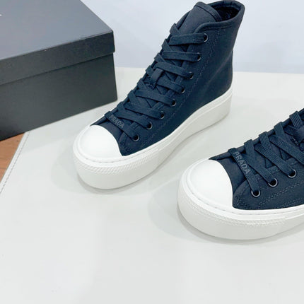 HIGH-TOP SEANKERS IN SPACE BLUE CANVAS