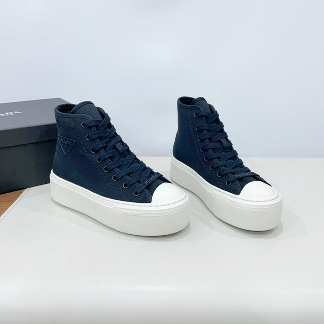 HIGH-TOP SEANKERS IN SPACE BLUE CANVAS