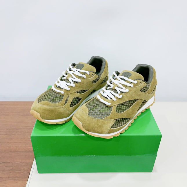 ORBIT SNEAKER IN OLIVE GREEN SUEDE AND TECHNICAL MESH