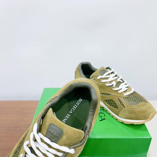 ORBIT SNEAKER IN OLIVE GREEN SUEDE AND TECHNICAL MESH