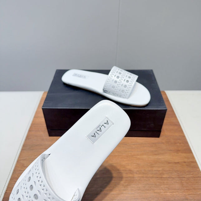 ALAIA FLAT SANDALS WITH PERFORATED STRAPS 25S IN WHITE LAMBSKIN