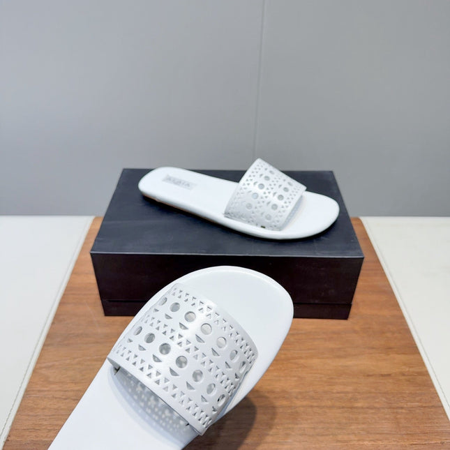 ALAIA FLAT SANDALS WITH PERFORATED STRAPS 25S IN WHITE LAMBSKIN