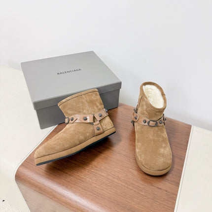BALENCIAGA 25S ALASKA ANKLE BOOTS IN LIGHT BROWN SUEDE AND LAMBSKIN