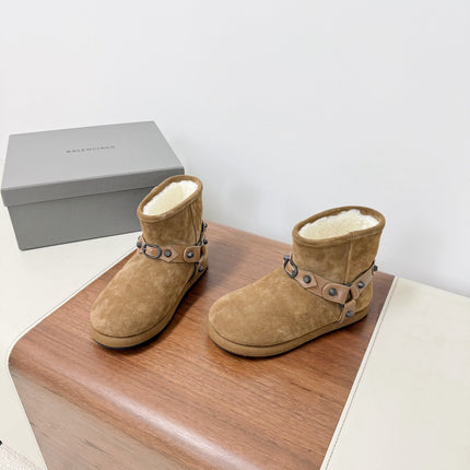 BALENCIAGA 25S ALASKA ANKLE BOOTS IN LIGHT BROWN SUEDE AND LAMBSKIN