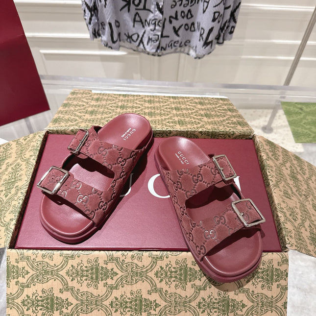 SANDALS IN NAVY RED SUEDE EMBOSSED LOGO SILVER HARDWARE