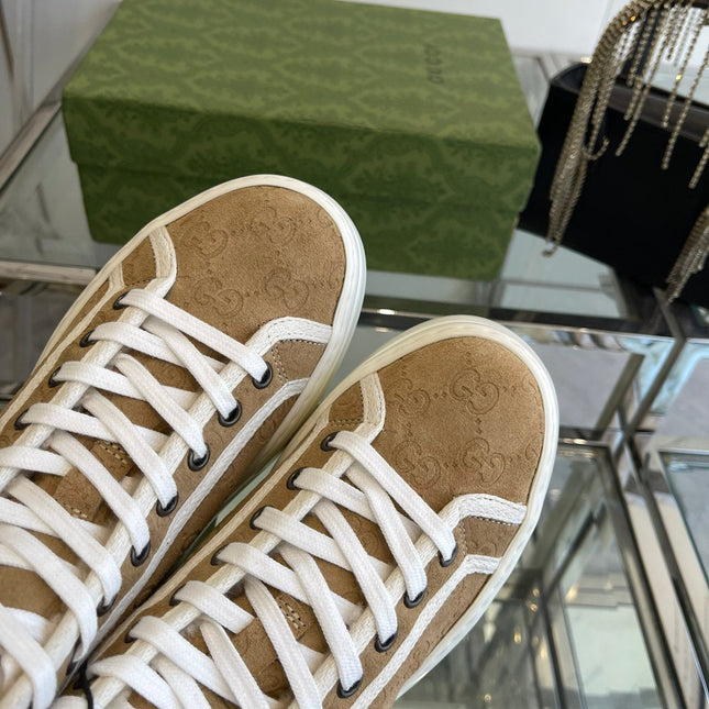 GG HIGH TOP SNEAKER IN CAMEL BROWN CANVAS WITH BEIGE FLEECE LINING