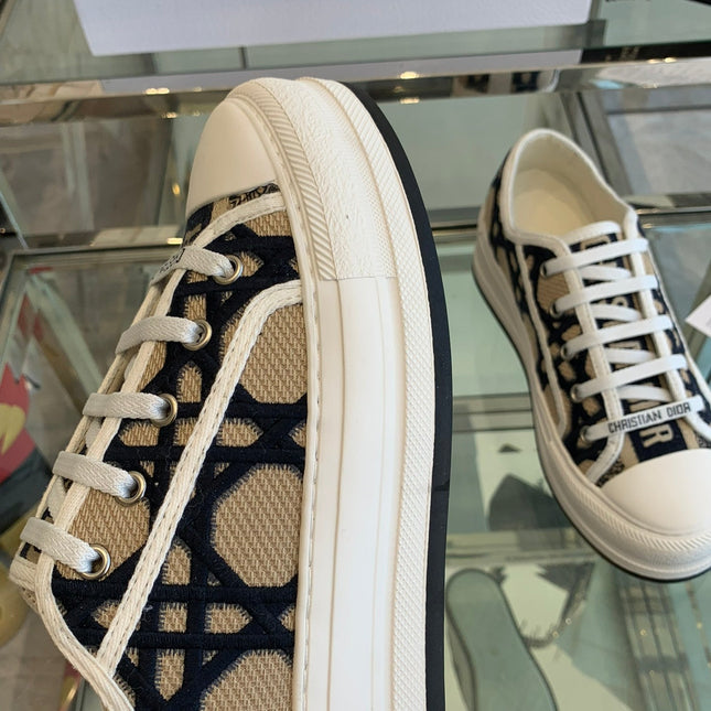 WALK'N PLATFORM SNEAKER IN CAMEL BEIGE MIX BLACK EMBROIDERED FABRIC