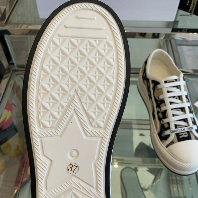 WALK'N PLATFORM SNEAKER IN CAMEL BEIGE MIX BLACK EMBROIDERED FABRIC