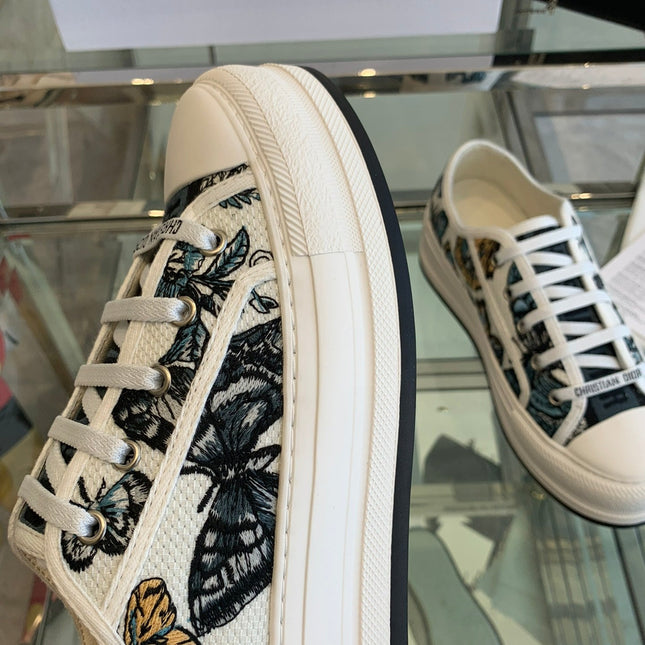 WALK'N PLATFORM SNEAKER IN COLORFUL EMBROIDERED FABRIC