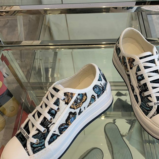 WALK'N PLATFORM SNEAKER IN COLORFUL EMBROIDERED FABRIC