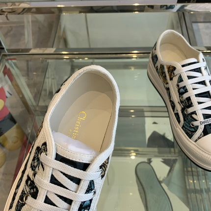 WALK'N PLATFORM SNEAKER IN COLORFUL EMBROIDERED FABRIC