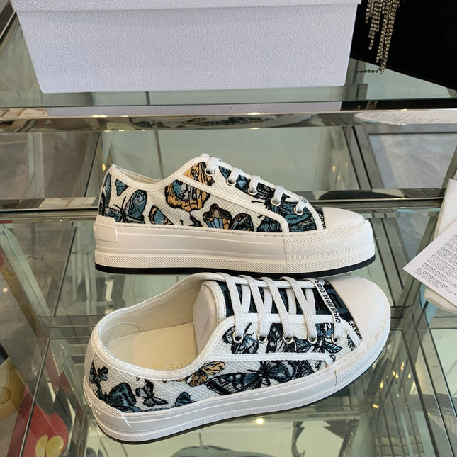 WALK'N PLATFORM SNEAKER IN COLORFUL EMBROIDERED FABRIC