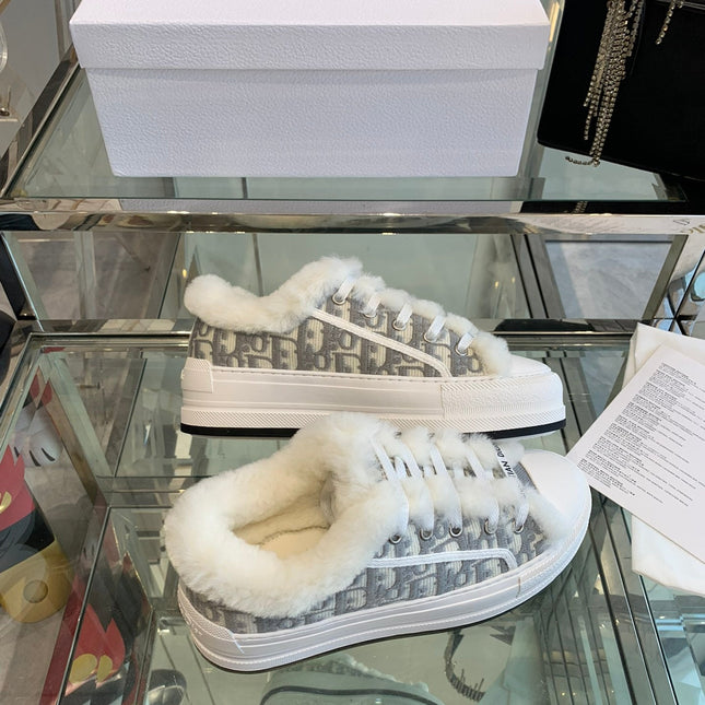 ALK'N PLATFORM SNEAKER PALE GRAY COTTON EMBROIDERED WITH OBLIQUE MOTIF AND WHITE SHEARLING