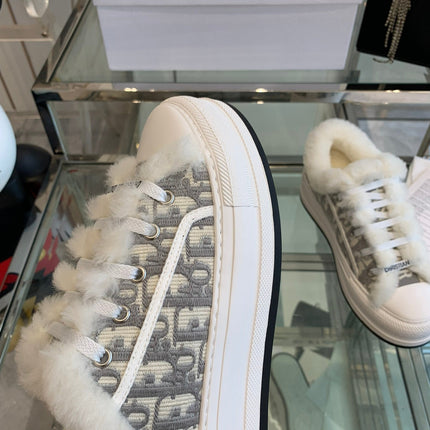 ALK'N PLATFORM SNEAKER PALE GRAY COTTON EMBROIDERED WITH OBLIQUE MOTIF AND WHITE SHEARLING