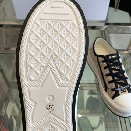 WALK'N PLATFORM SNEAKER BEIGE AND BLACK CANNAGE TWEED