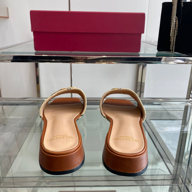 VLTN HIGH HEEL 25S 30 MM IN BEIGE FABRIC AND BROWN LAMBSKIN WITH EMBROIDERED CHERRY MOTIF