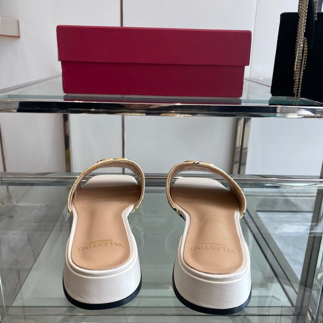 VLTN HIGH HEEL 25S 30 MM IN BEIGE FABRIC AND WHITE LAMBSKIN WITH EMBROIDERED CHERRY MOTIF