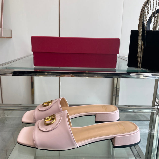 VLTN HIGH HEEL 25S 30 MM IN LIGHT PINK LAMBSKIN WITH GOLD HARDWARE