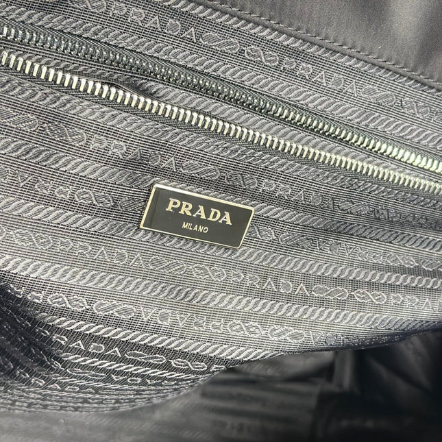 MEDIUM SHOPPING BAG 40 IN BLACK RE-NYLON FABRIC