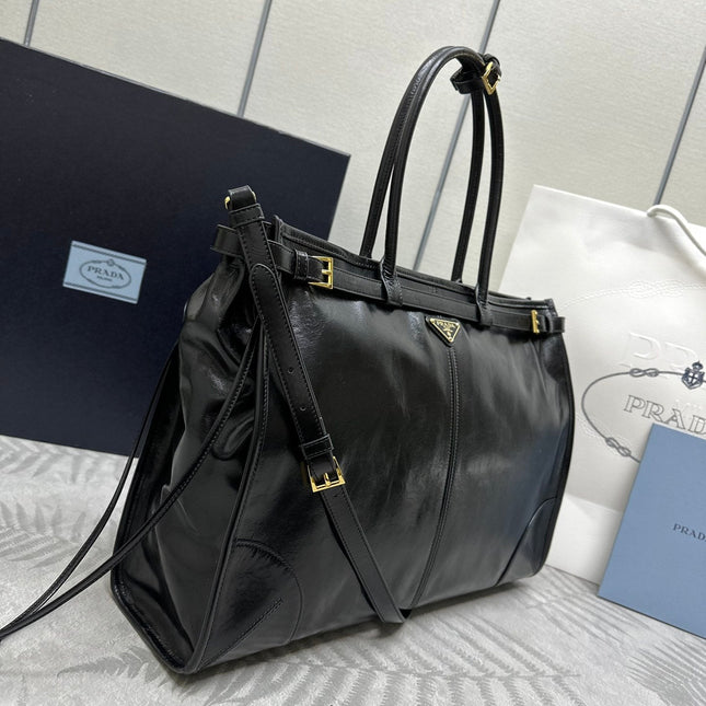 TOTE BAG WITH BELT 42 IN BLACK OIL WAX LAMBSKIN GOLD HARDWARE