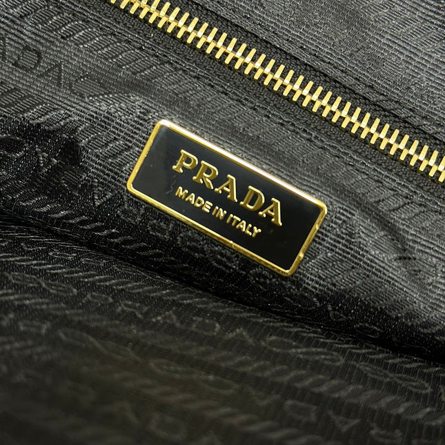 TOTE BAG WITH BELT 42 IN BLACK OIL WAX LAMBSKIN GOLD HARDWARE