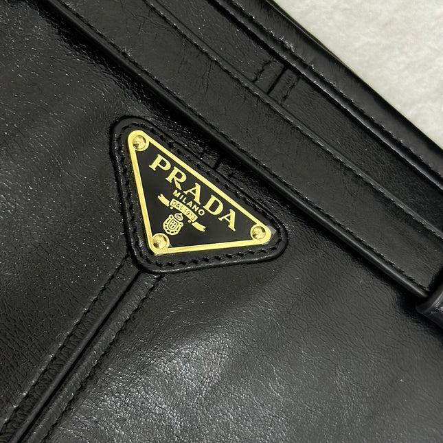 TOTE BAG WITH BELT 42 IN BLACK OIL WAX LAMBSKIN GOLD HARDWARE