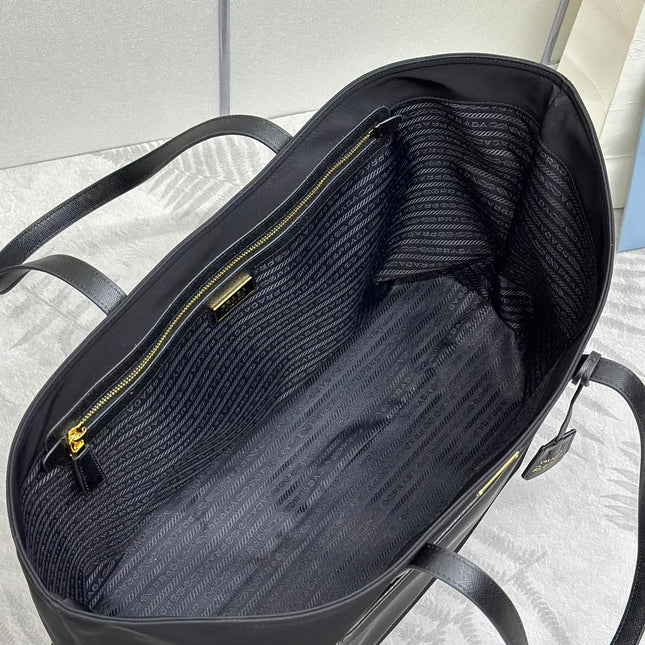 CLASSIC TOTE BAG 43 IN BLACK RE-NYLON FABRIC