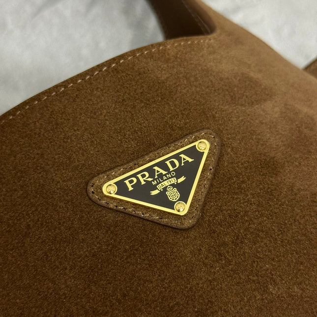 TOTE BAG 25 IN CHERRY WOOD SUEDE GOLD LOGO