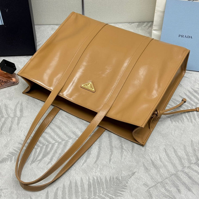 TOTE BAG 39 IN CIDER BROWN SMOOTH CALFSKIN