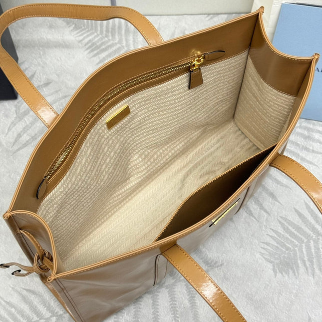 TOTE BAG 39 IN CIDER BROWN SMOOTH CALFSKIN