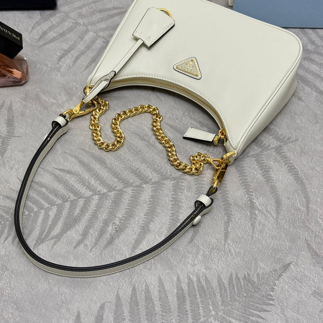 HOBO BAG 23 IN WHITE NAPPA LAMBSKIN GOLD CHAIN
