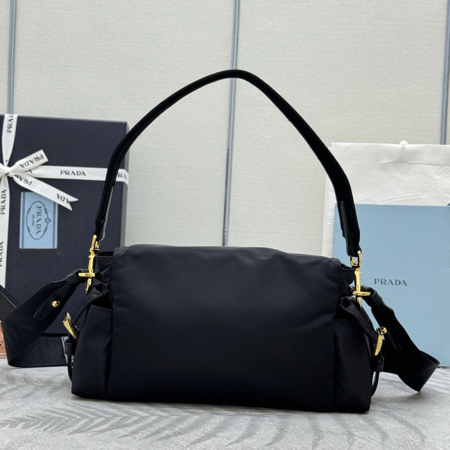 PRADA 25S EXPLORE LARGE SHOULDER BAG 30 IN BLACK RE-NYLON WITH FLAP