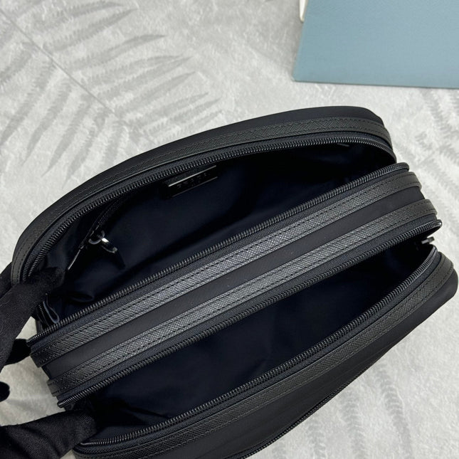 PRADA 25S MEDIUM CLUTCH BAG 26 IN BLACK NYLON SILVER HARDWRE