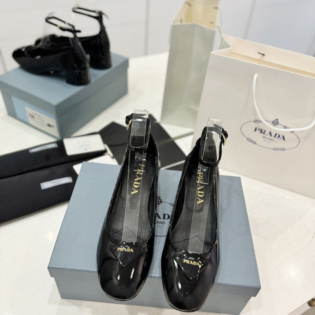 Pra Pumps 40 Square Sole Black Patent Leather